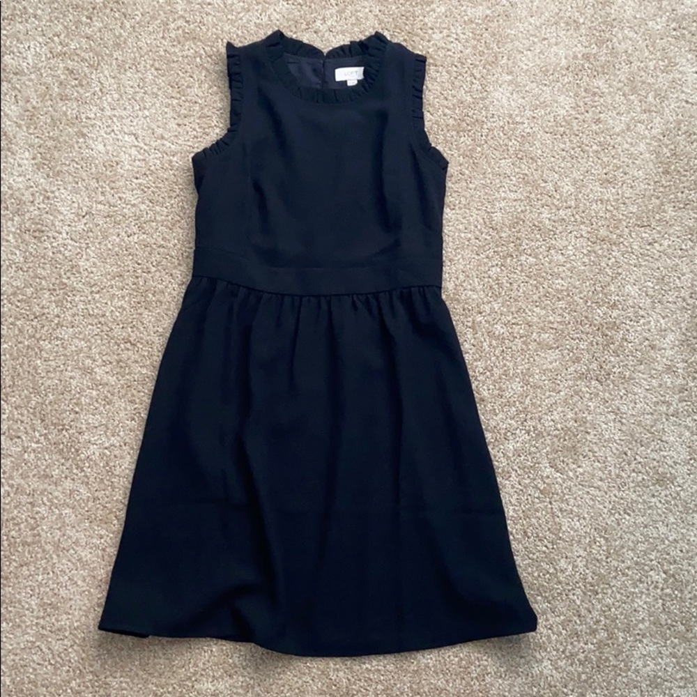 BLACK DRESS LOFT